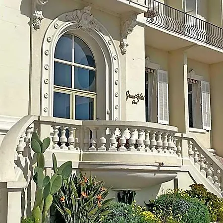 Otel Grand - 4*